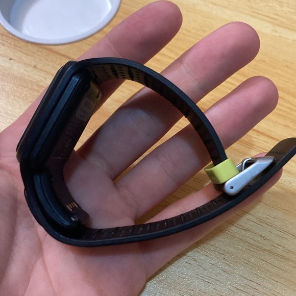 5 for $20 Tomtom runners watch - Picture 4 of 6